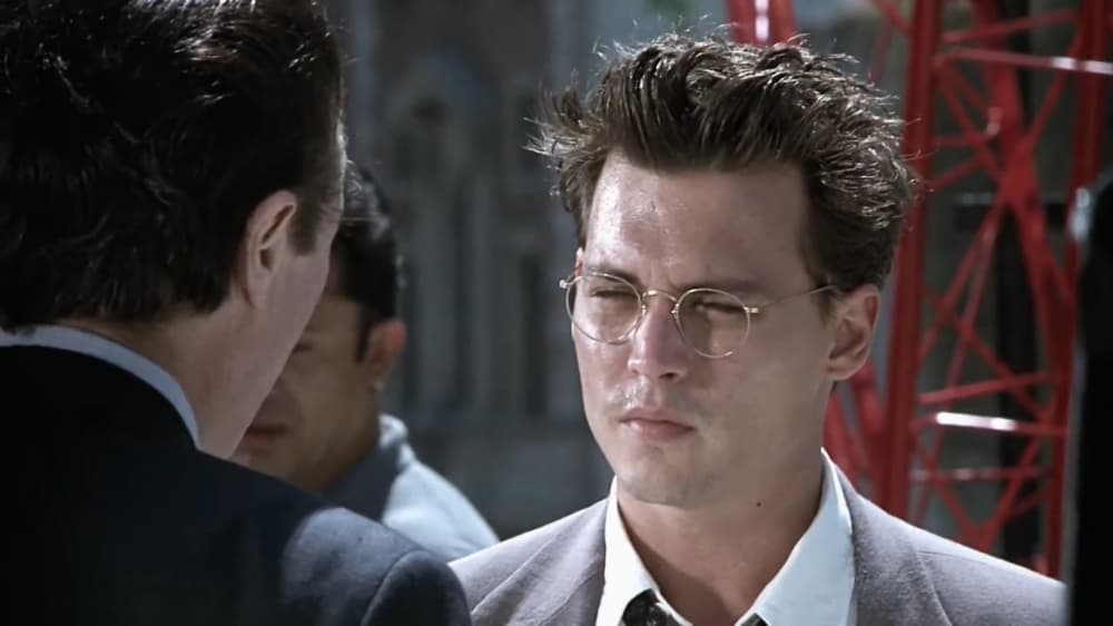 <b>'Nick of Time'</b>
<br>En esta producción de 1995, Johnny le da vida a un contador que acaba de quedar viudo. Él y su hija son secuestrados en una estación del tren por unas personas que se hacían pasar como policías.
<br>