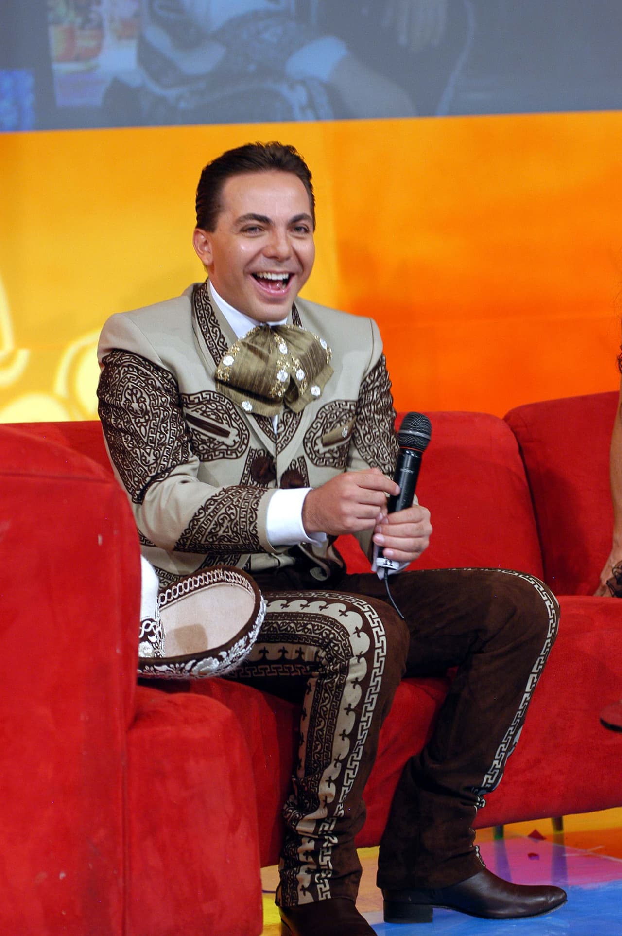 Hijo de la actriz y cantante, Verónica Castro, y del comediante Manuel "El Loco" Valdés, Cristian Castro también se dio a conocer tras participar en un concurso de talentos.