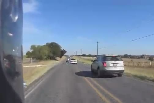 Embiste a motociclista y el conductor sin pena dice: 'No me importa'