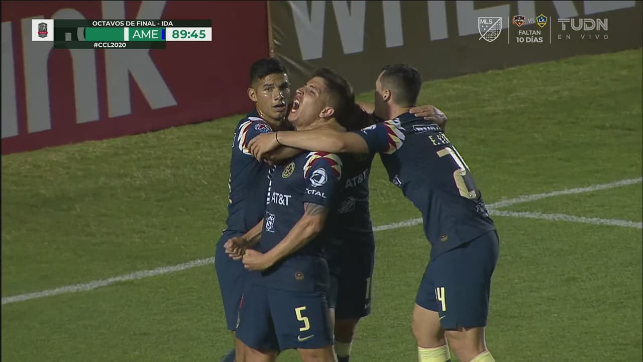 ¡El América rescata la honra! Calderón rechaza mal y Córdova anota el 1-1 casi al final