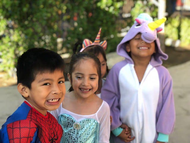 Para los Niños en Los Angeles.