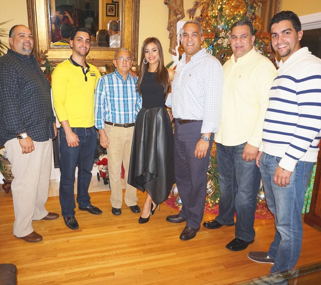 “Ese fue el mejor regalo. Disfrútalo y valora los tiempos de calidad. Él será siempre tu primer amor”, escribió una usuaria en la sección de comentarios. 
<br>