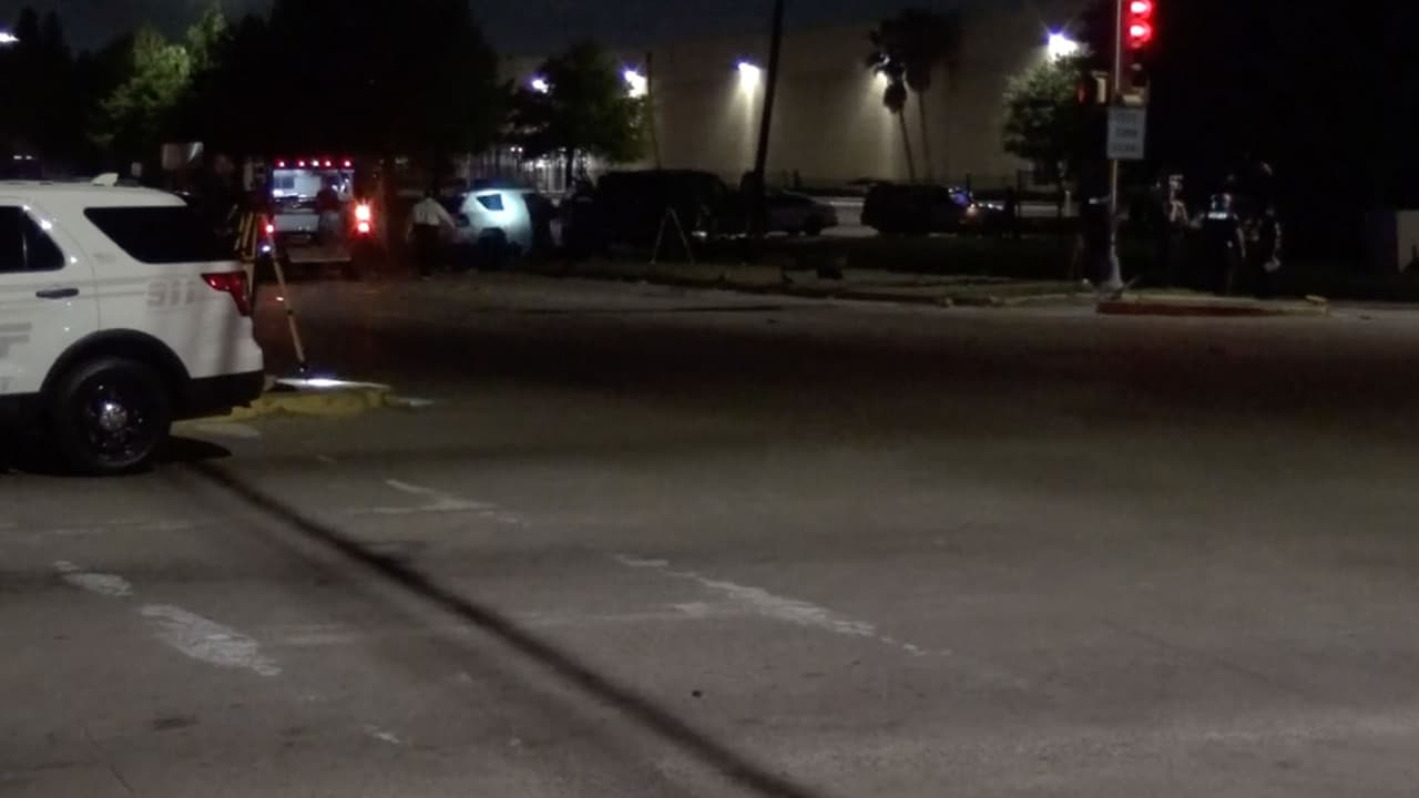 Su vehículo se estrelló contra una camioneta pick up, GMC que conducía José Michael Alcantar Carbajal.