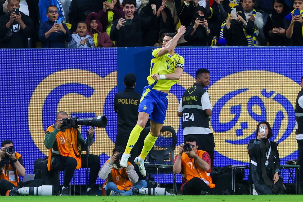 Partidos de hoy lunes 2 de diciembre: Champions de Asia y NFL