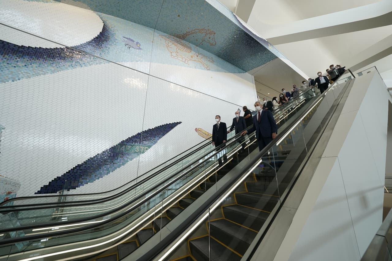 La nueva terminal B sirve a las aerolíneas American Airlines, Air Canada y Southwest.