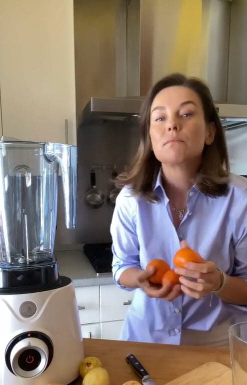 "Porque estar aquí no es coincidencia", reflexionó, "no es causalidad y nos toca hacer algo y una de las cosas que yo sabía que me tocaba era hacer este libro, ojalá haga más. Me quedé muy inspirada". 
<br>