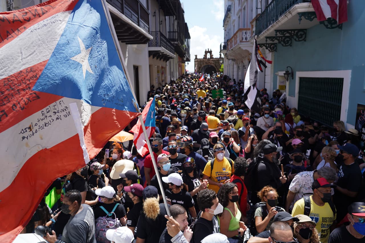 Según el Departamento de Educación, solo 18 por ciento de los maestros se reportaron a trabajar este miércoles.