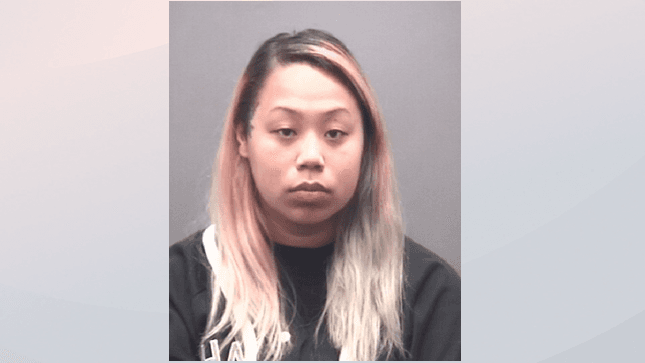 Jennifer Nguyen
<br>4024 Rounding Bend Lane, Wilmington NC
<br>Tráfico de cocaína