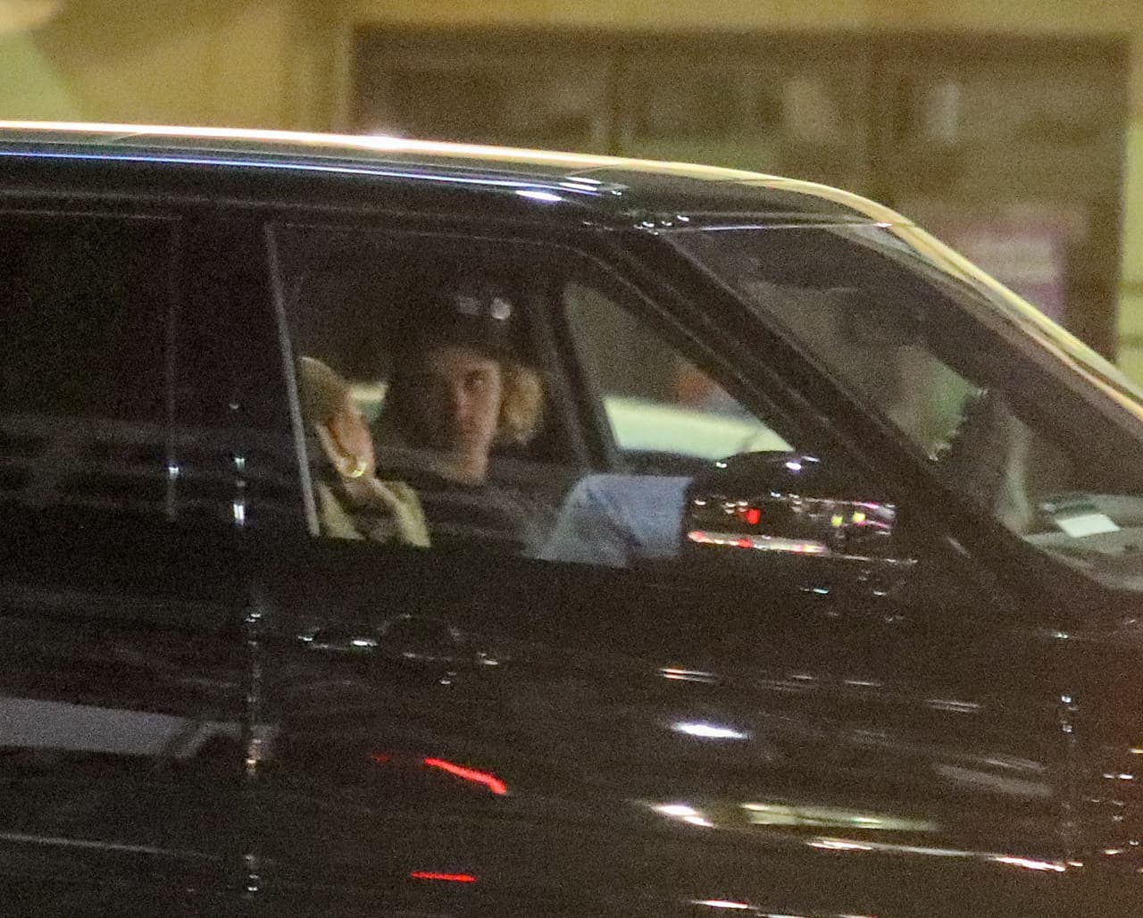 En su primer mes de casados,
<b><a href="https://www.univision.com/entretenimiento/justin-bieber-sumido-en-la-tristeza-al-cumplir-su-primer-mes-de-casado-con-hailey-baldwin-fotos">Bieber y Baldwin han tenido altas y bajas</a></b>, como se observó la semana pasada.