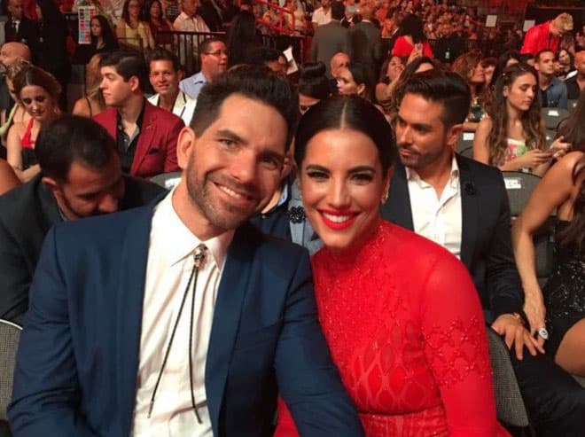 Recordemos cómo iniciaron los rumores de esta historia de amor. En febrero de 2017, el actor mexicano 
<b>Arap Bethke y Gaby Espino </b>anunciaron su ruptura sentimental después de casi ocho meses de relación.