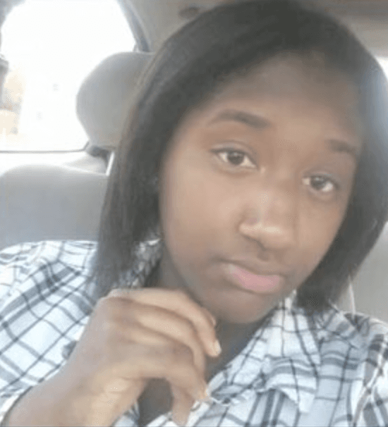 Nisa Mickens desapareció el 13 de septiembre, día antes de su cumpleaños 16. Su padre la dejó a las 6:30 de la tarde en la casa de su mejor amiga en Brentwood y de allí salió sin permiso. El miércoles 14 de septiembre, temprano en la mañana, su cuerpo abatido a golpes fue hallado en una calle de Brentwood.