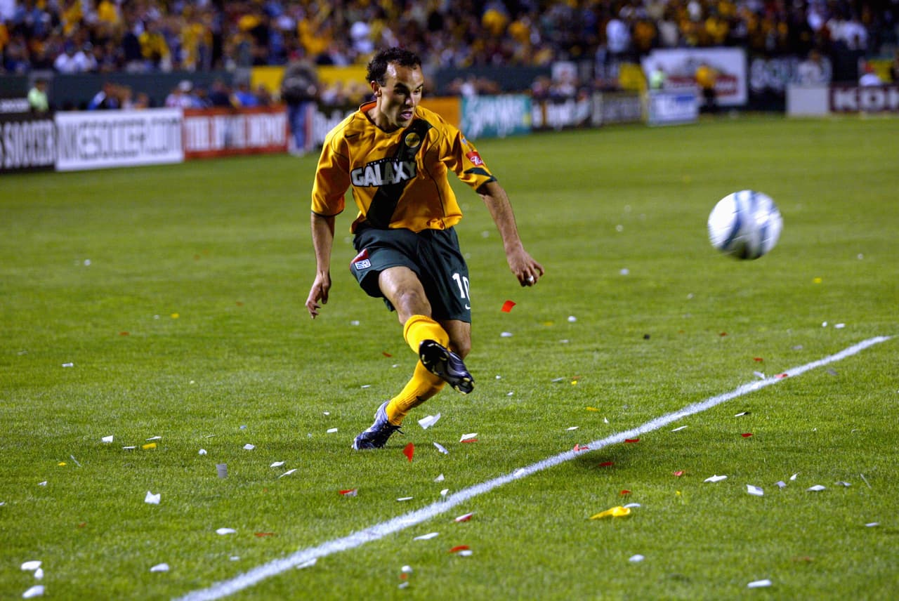 En 2005, pasó a Los Angeles Galaxy, equipo con el que obtuvo la mayoría de sus logros deportivos, aparte de los ya ganados. Allí estuvo hasta el final de su carrera.