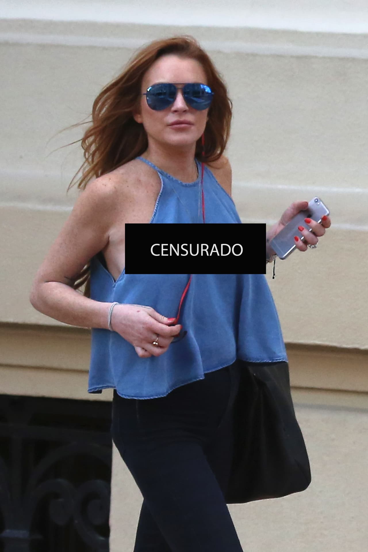 La ex chica Disney dejó en claro que su peor enemiga es la gravedad.