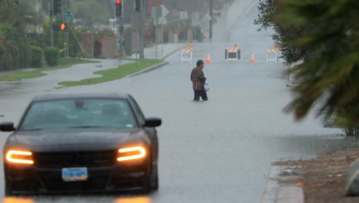 La tormenta tropical Hilary bate récords de lluvia provocando inundaciones en el sur de California