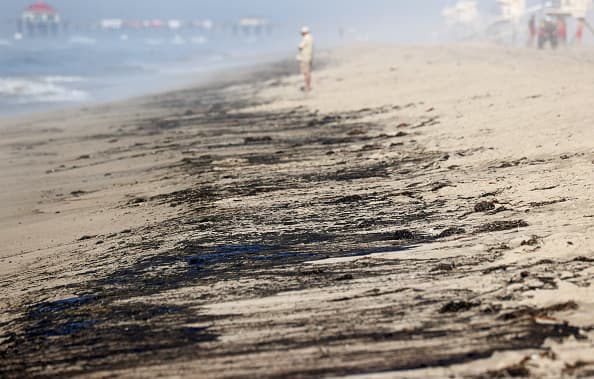 Así están las playas de Huntingtong Beach tras masivo derrame de petróleo en costas de California