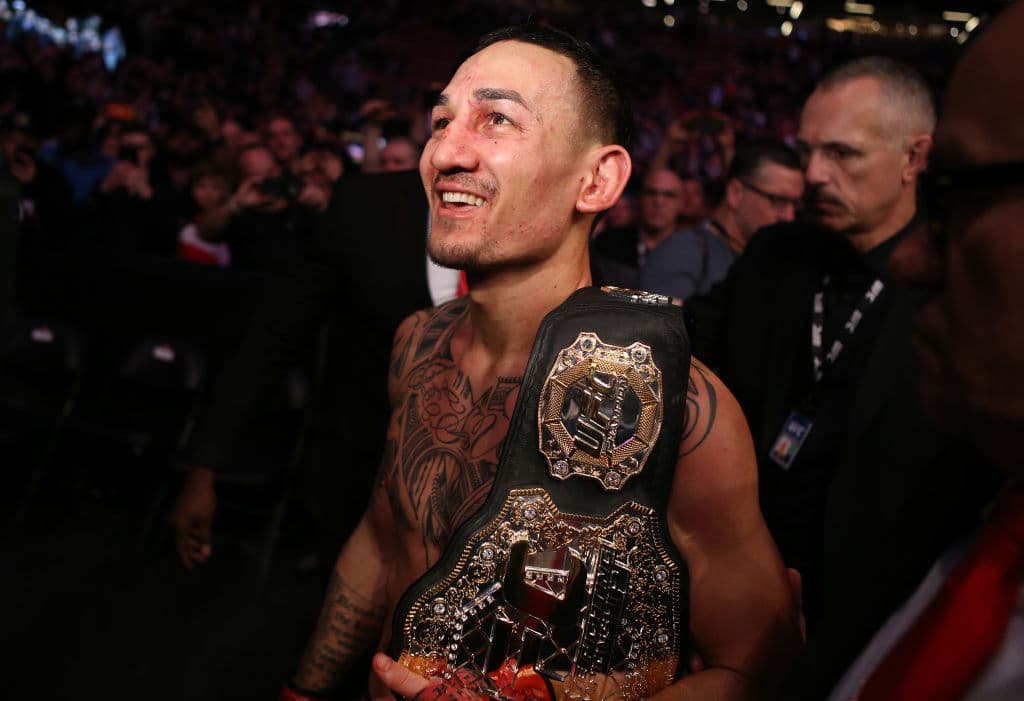 <b>Max Holloway – </b>El nacido en Hawái, es un peleador de artes marciales mixtas que se desenvuelve en la categoría de peso pluma en la UFC.