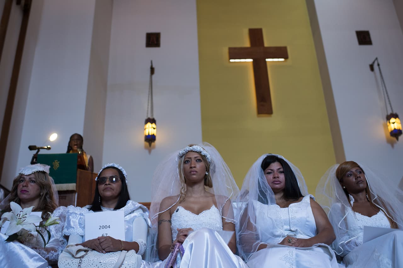 Al inicio de la parada y desde el púlpito de la iglesia 'Christ Church', en Washington Heights, Manhattan, la primera dama de la ciudad de Nueva York, Chirlane McCray, hizo un llamado por el fin de los crímenes en el seno del hogar.