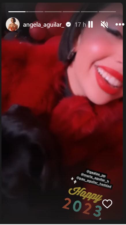 Al final de su mensaje, envió "muchos besos" a sus seguidores. 
<br>