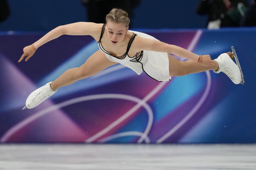 Anastasiia Gubanova, de Georgia, compite durante el programa libre de patinaje artístico femenino en los Juegos Olímpicos de Invierno de 2026, en Milán, Italia, el jueves 19 de febrero de 2026.