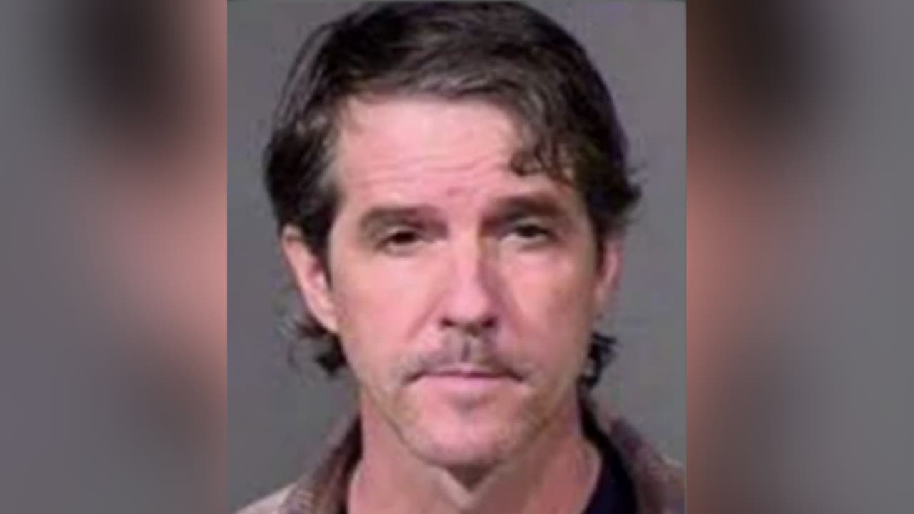 Sentencian a 19 años de cárcel a Christopher Simcox, fundador de Minuteman, por abuso infantil