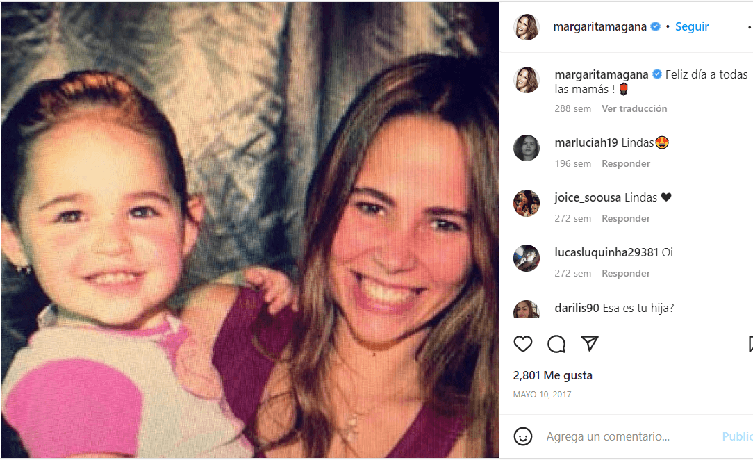 Margarita Magaña con su hija Shakti cuando era pequeña