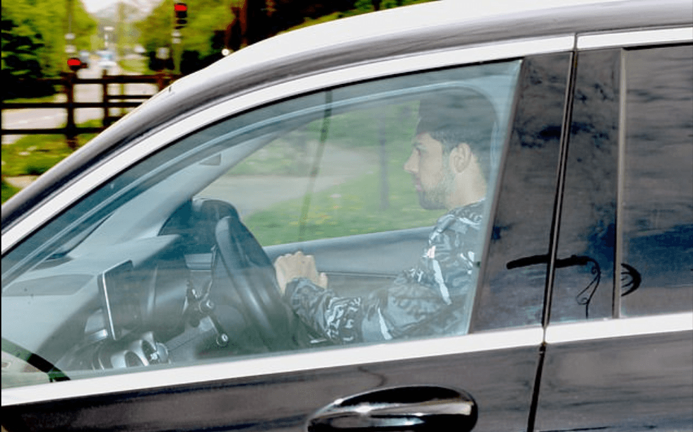 No habrá acceso al gimnasio o a los vestidores, pues el edificio permanece cerrado, así que los jugadores deben llegar listos y bañarse en casa.