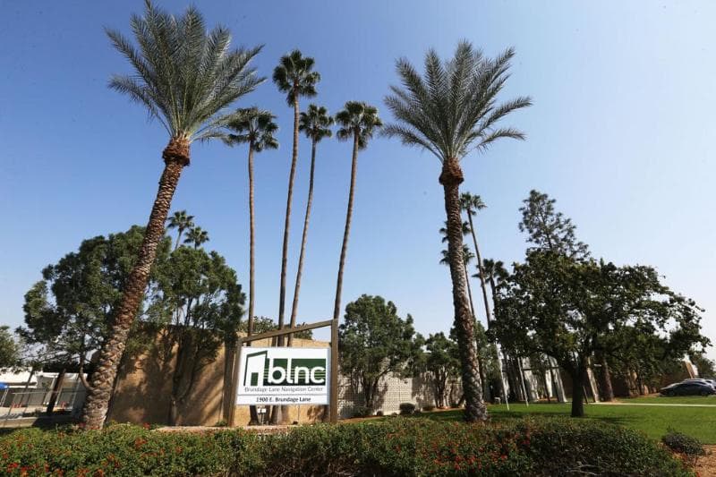 BLNC abrió sus puertas en 2020 como un refugio de emergencia para personas sin hogar establecido por la Ciudad de Bakersfield