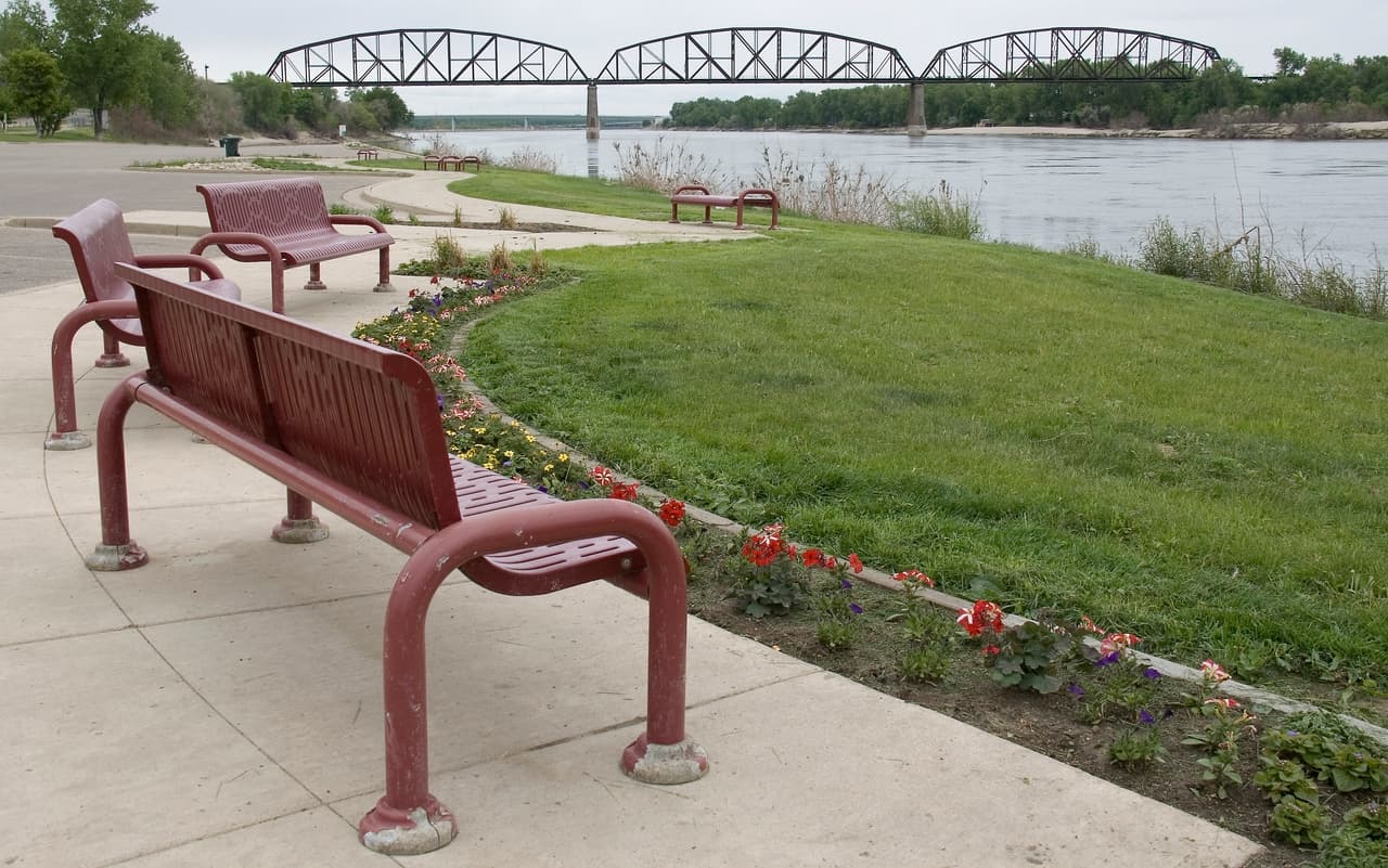 <b>Puesto 9: Bismarck, Dakota del Norte.</b> El 76.7% de los hogares gasta menos del 30% de sus ingresos en vivienda. La tasa de desempleo antes del coronavirus en esta ciudad era de 2,4%, la decimonovena más baja entre las áreas metropolitanas.
<br>