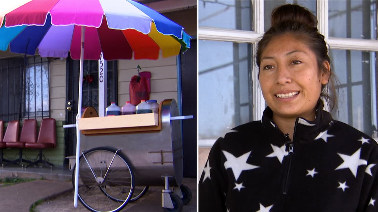 "Me siento muy contenta": vendedora que fue agredida recibe un cheque y un carrito nuevo