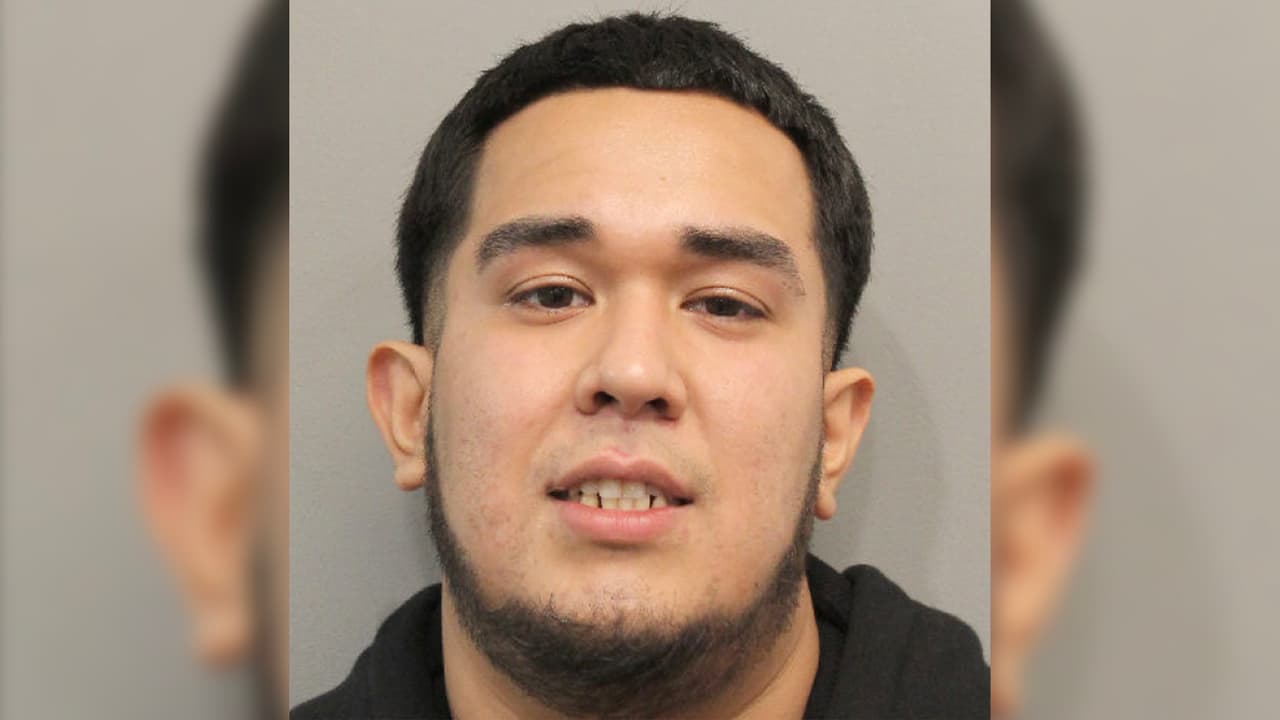 Christopher Zamarrón, de 22 años fue arrestado bajo acusaciones de conducir bajo los efectos del alcohol.