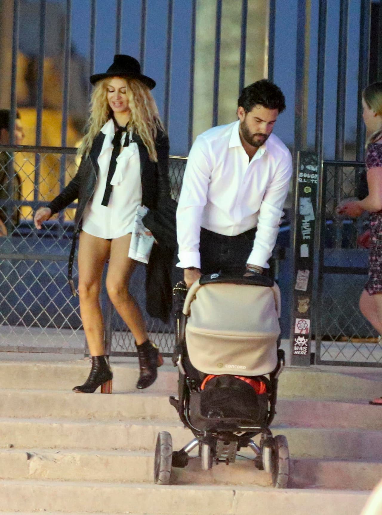 Eros los acompañaba.