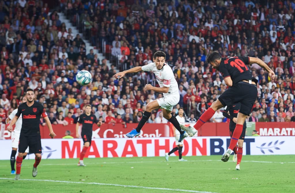 Con goles de Franco Vázquez al 28 y Álvaro Morata al 60, Sevilla y Atlético de Madrid empatan y se quedan con 21 unidades cada uno.