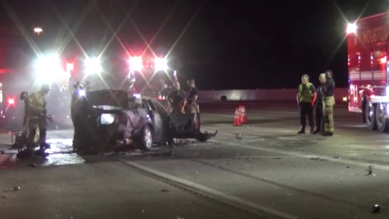 Si el otro conductor no tiene licencia ni seguro, llama a la policía para que haya pruebas de que la otra persona no tiene documentos y así no haya problemas al momento de los reclamos con el seguro.