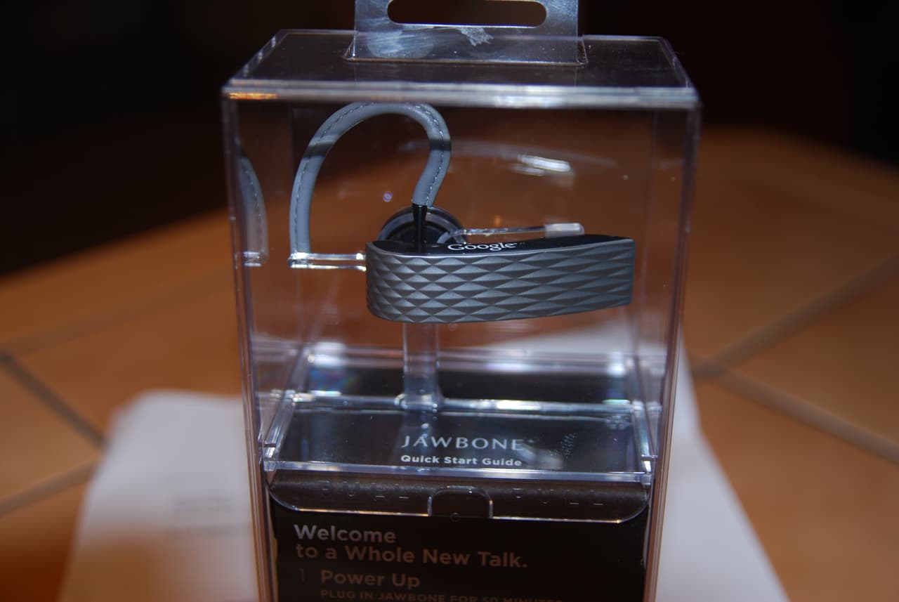 <b>Jawbone.</b> El caso de esta tecnológica fabricante de auriculares y altavoces Bluetooth es similar al de Solyndra: llegó a tener un valor de miles de millones de dólares solo por el capital que recaudó y no por su potencial de ganancias. Fue fundada en 1999 y llegó a valorarse en más de mil millones de dólares en 2014. En 2017 enfrentó innumerables demandas de proveedores y la empresa entró en liquidación. 
<br>