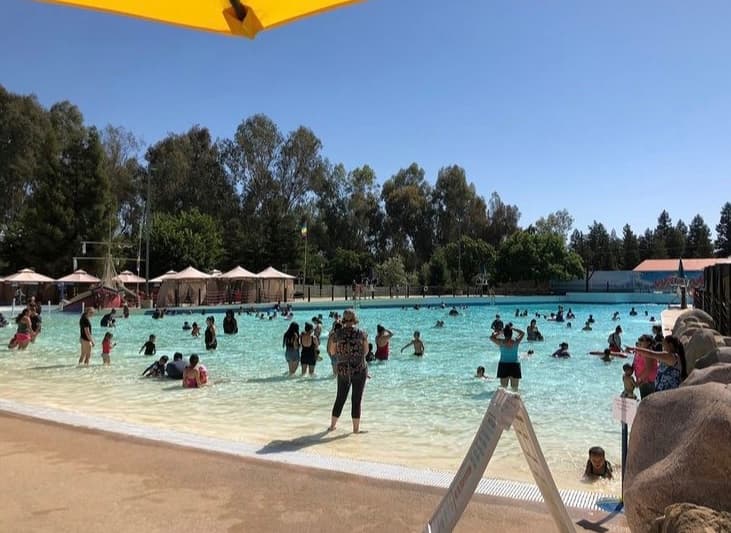 Por otro lado, para garantizar un día divertidísimo para los más pequeños están los juegos de Adventure Bay y Buccaneer Landing. 
<br>Dirección: 11413 East Shaw Ave. Clovis, CA 93619
<br>Teléfono: (559) 299-9453
<br>Sitio Web: www.wildwater.net
<br>Hora de apertura: 11:00 am.
<br>Rango de precio: 49.99