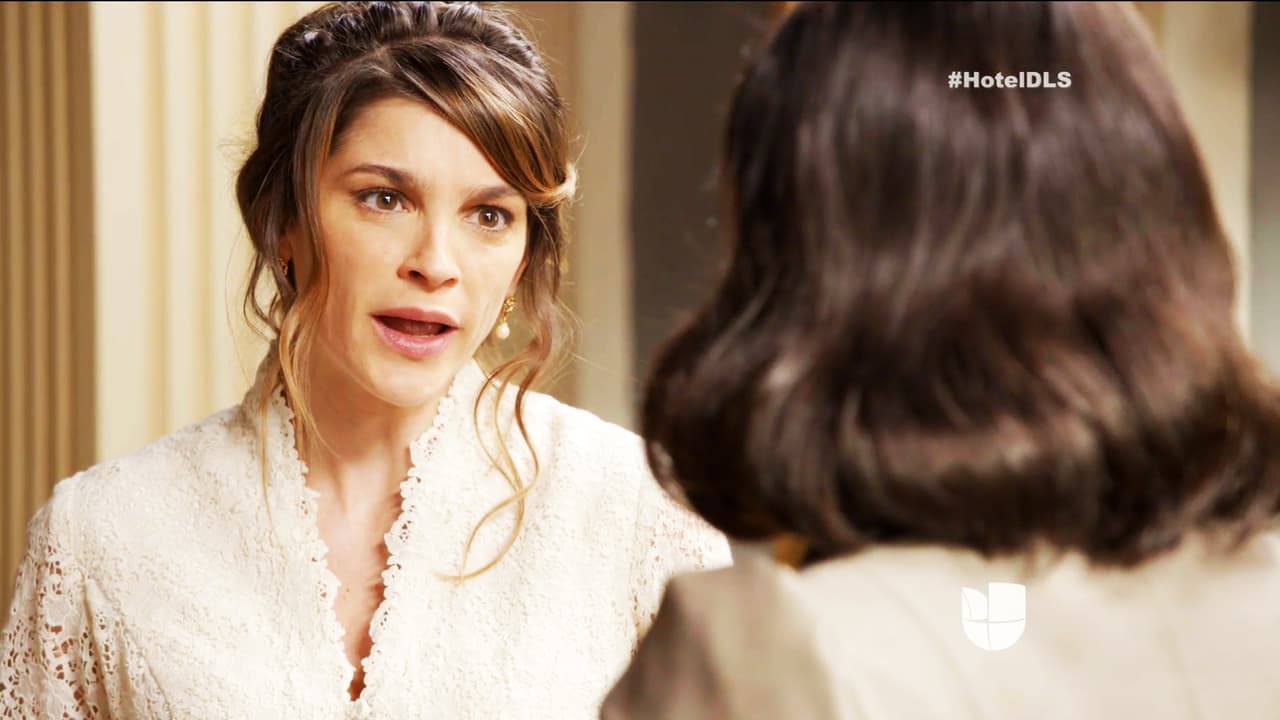 Y está furiosa, pero no te alejes de ella.