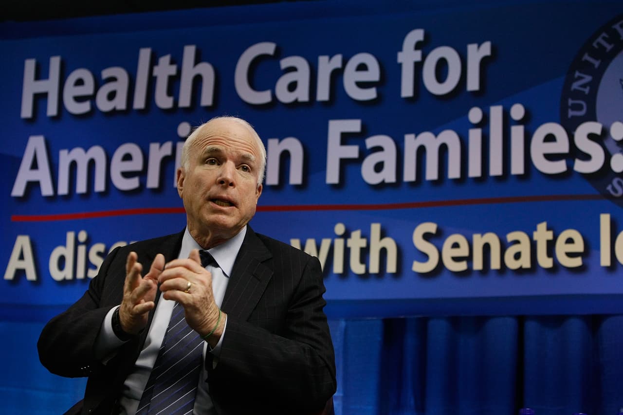 Senador McCain dice que el proyecto de ley de salud republicano "probablemente va a morir"