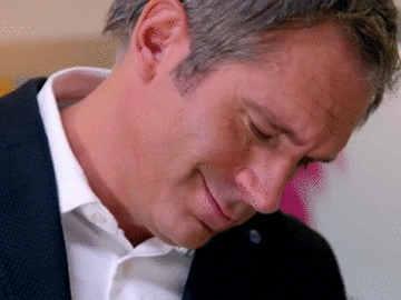 El cruce de mirada fue inevitable. ¿Se estará enamorando Roberto? Porque con esa mirada nos queda más que claro que Lichita ya no puede disimular que su corazón late muy fuerte. Al menos su mini pasarela terminó en un momento de amor.