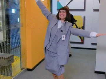 Aunque duró muy poco la pasarela; se veía que el suelo iba abrazar a la querida Lichita y a darle la bienvenida.