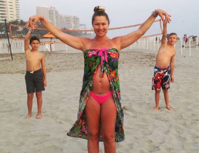 "Tuve oportunidad de hablar con él por teléfono y le dije que yo iba a respetar sus tiempos, pero que el día de mañana entonces también 
<b>él tiene que respetar las decisiones de mis hijos</b>", declaró el pasado 21 de octubre a los medios de comunicación.
<br>