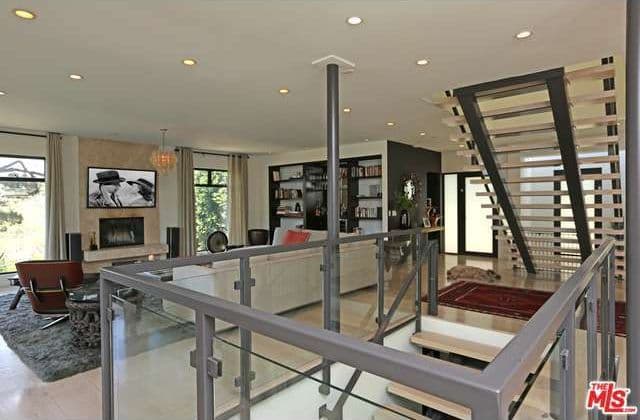 Por estos pasillos transitaba la actriz mientras repasaba sus guiones.