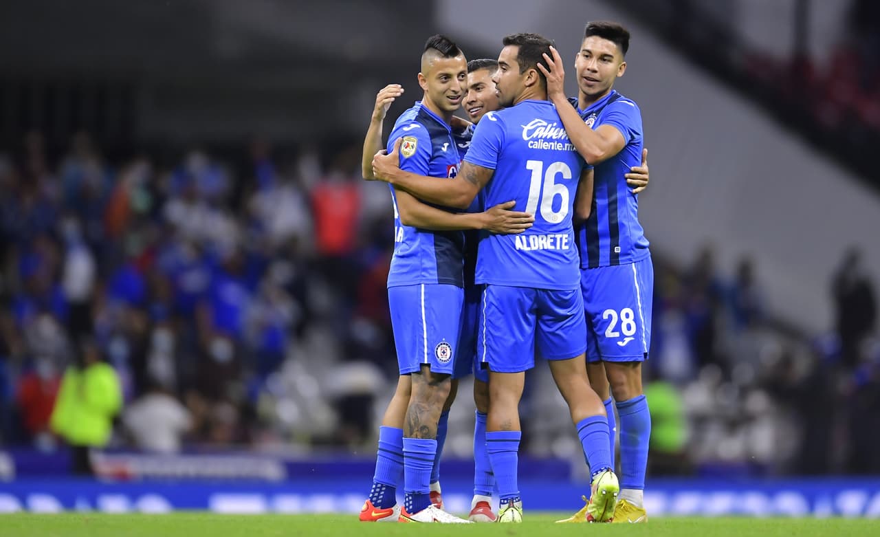 Hugo Ayala en propia puerta hizo el tanto que igualó el marcador.