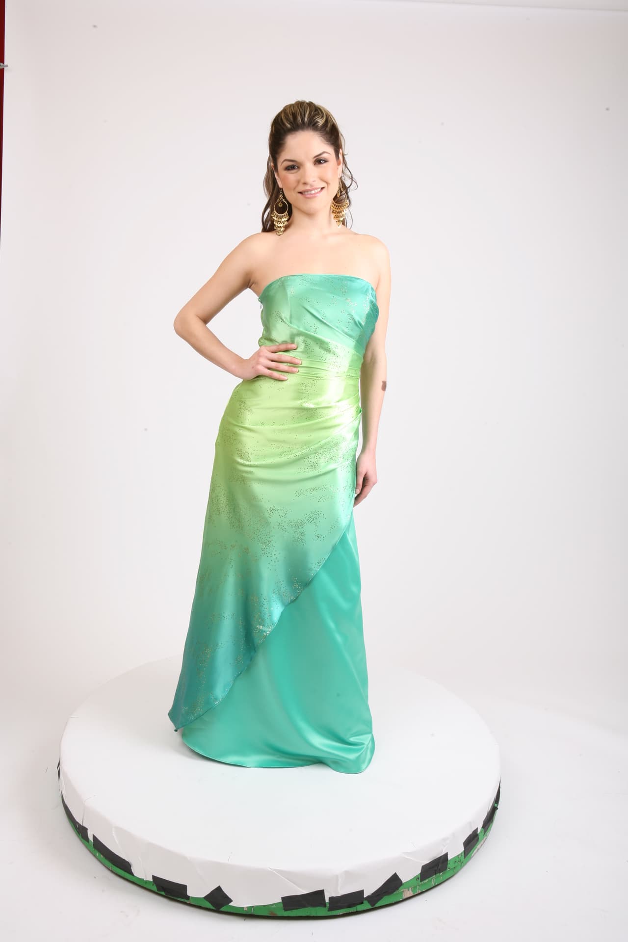 La mexicana de 33 años aún no puede creer que tiene una nueva oportunidad para hacer todo lo que no hizo en la tercera temporada cuando apenas llegaba de México a Estados Unidos.