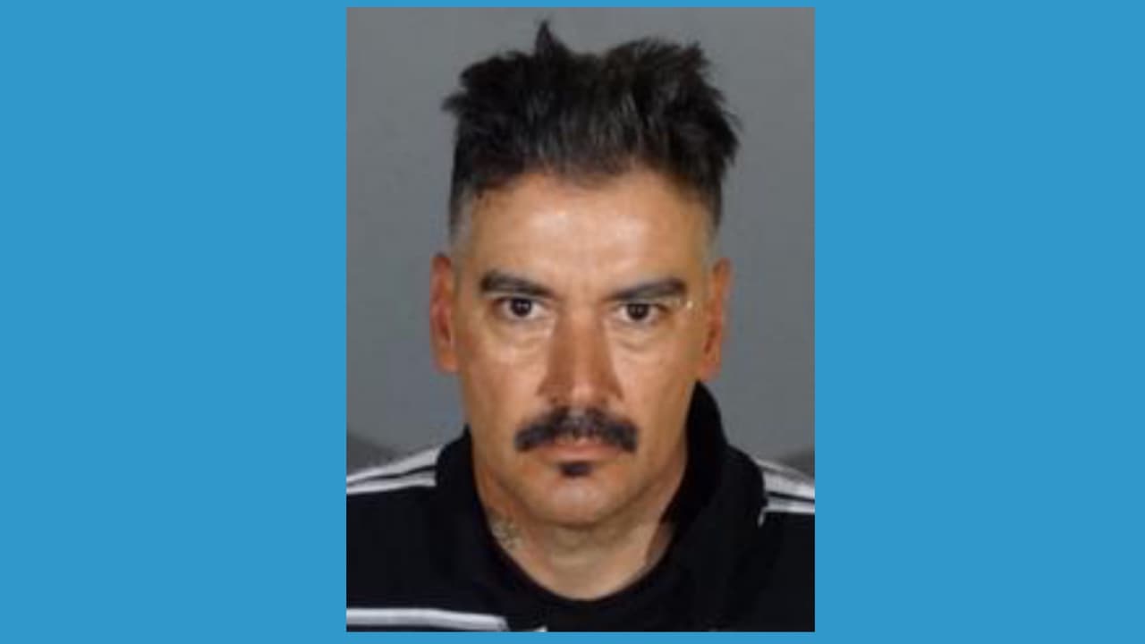 Buscan a hispano por el presunto intento de homicidio de un policía en West Covina