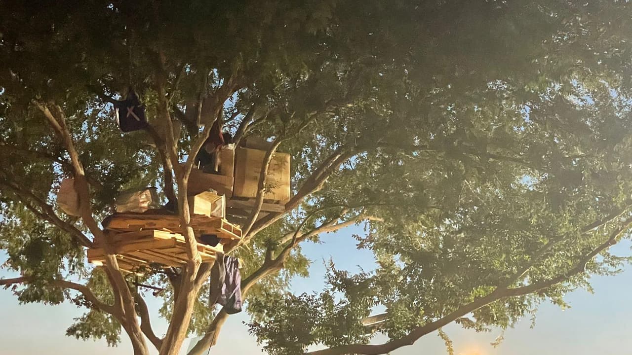 La ley estatal que prohíbe los campamentos para personas sin hogar entró en vigor desde el 1 de septiembre de 2021. El Proyecto de Ley HB 1925, de la Cámara de Representantes, declara que acampar en un lugar público no será probado y es un delito menor de Clase C castigable con una multa de hasta $500.