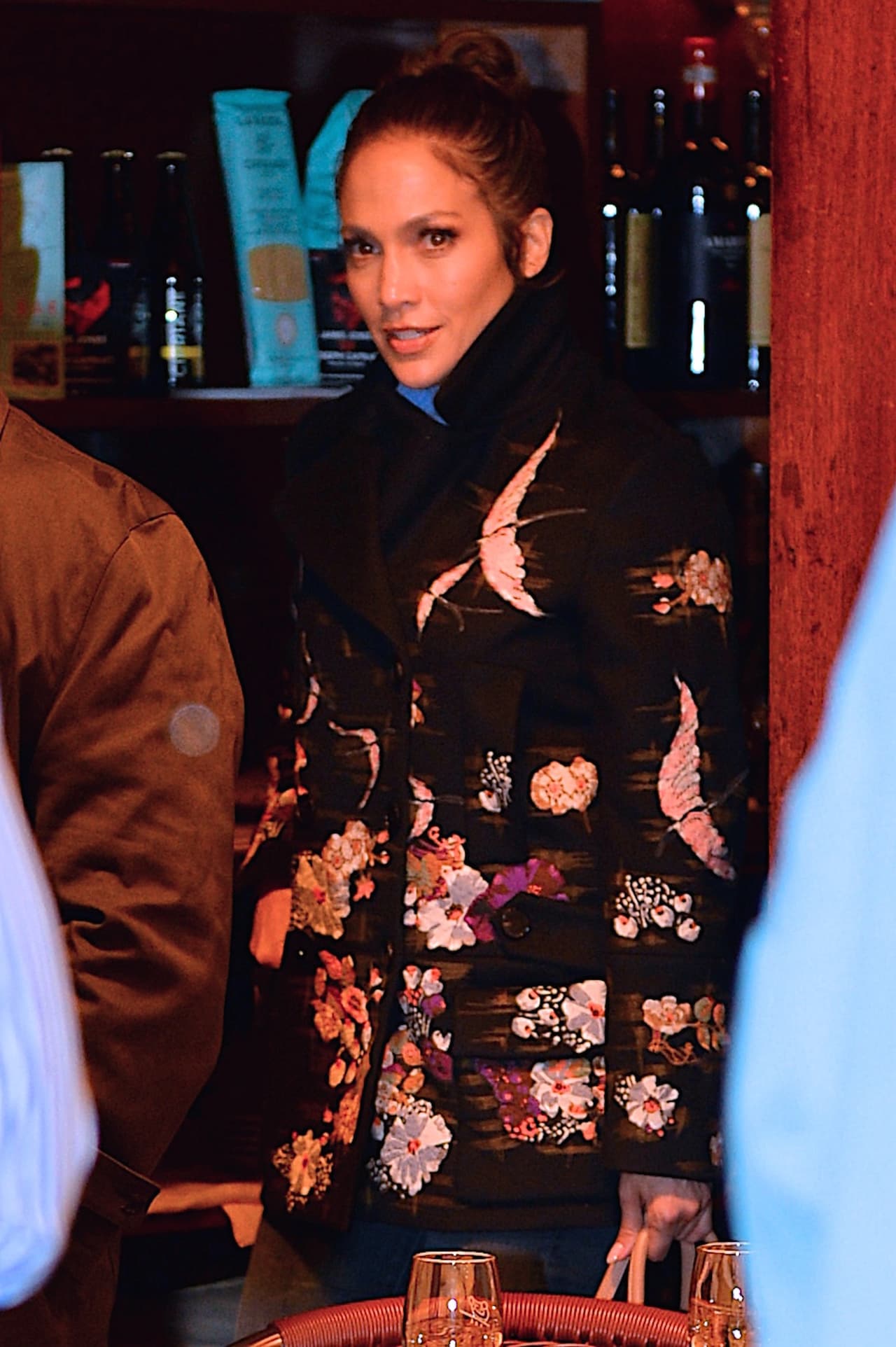 Jennifer lucía muy bella.