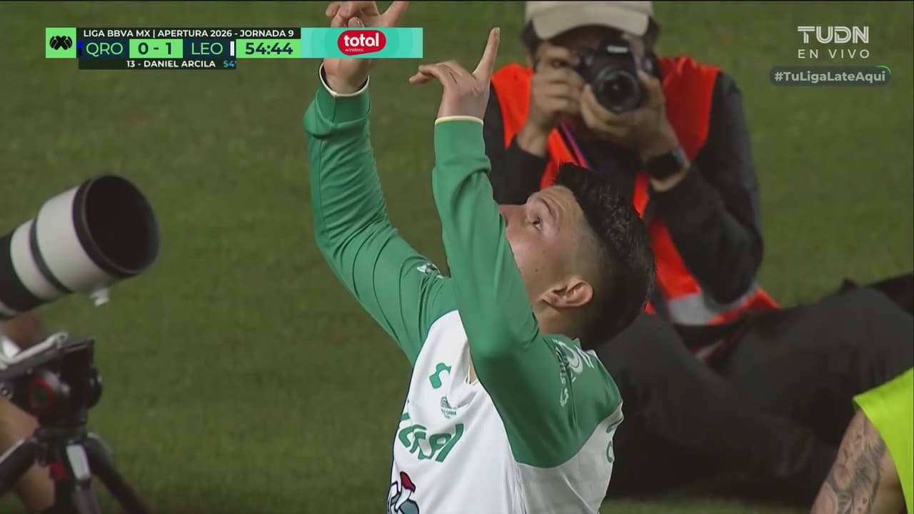 ¡Finalmente llega el invitado! Daniel Arcilla desde los 11 pasos para el 0-1