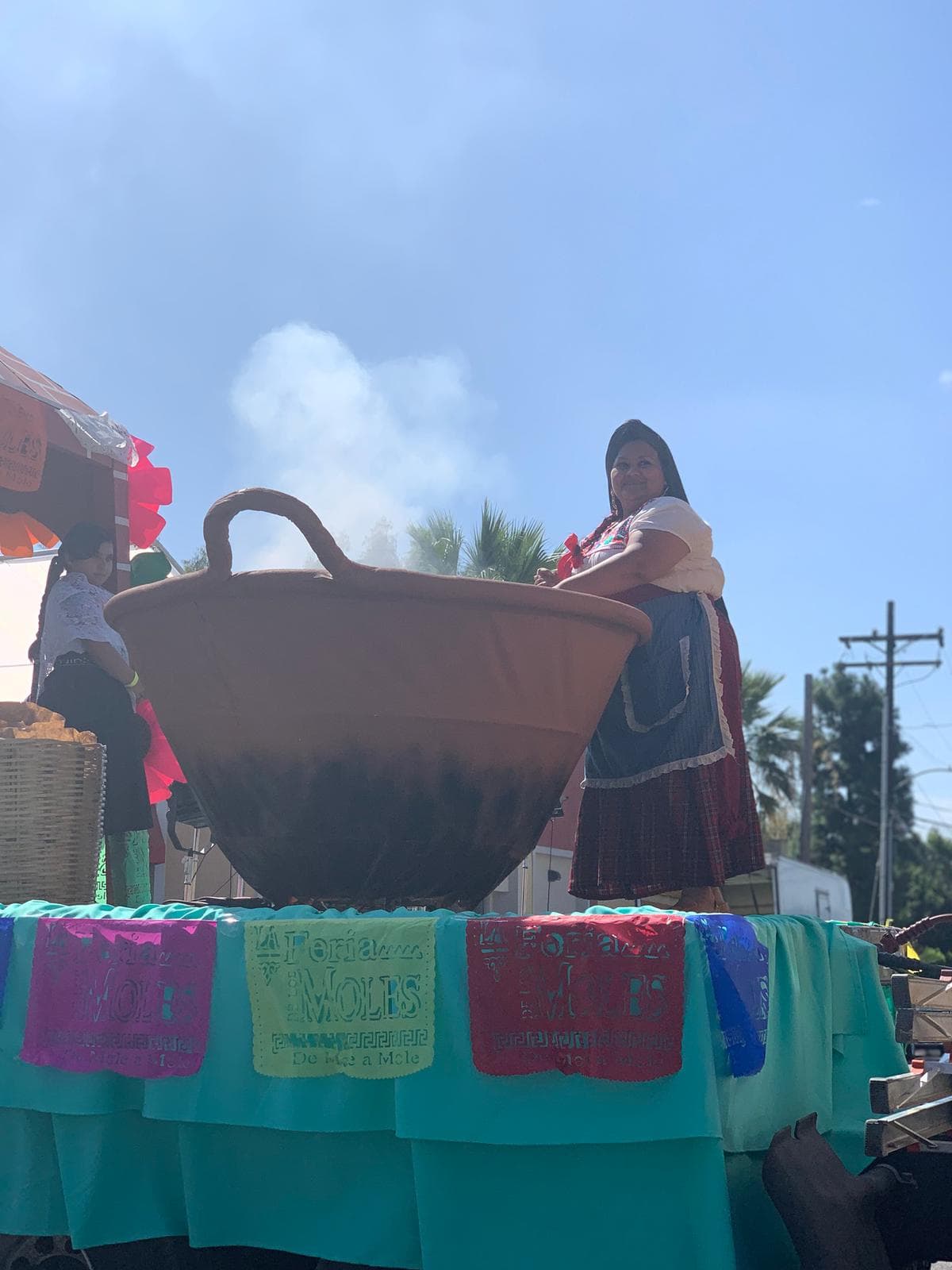 El gran comal no pudo faltar al tradicional recorrido.