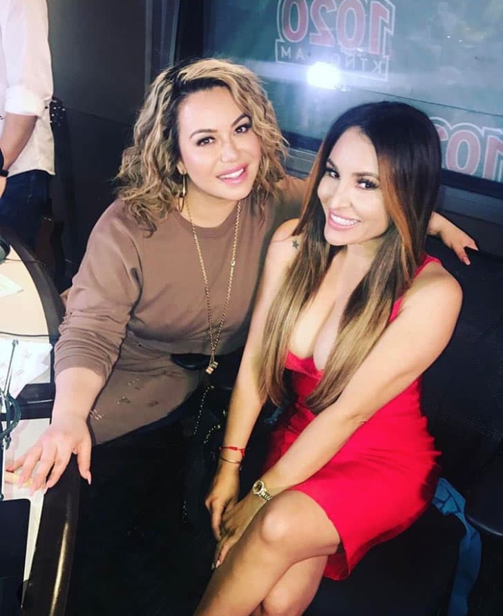 La hija de Jenni Rivera estaba muy contenta de apoyar a La Bronca en este nuevo proyecto radial.