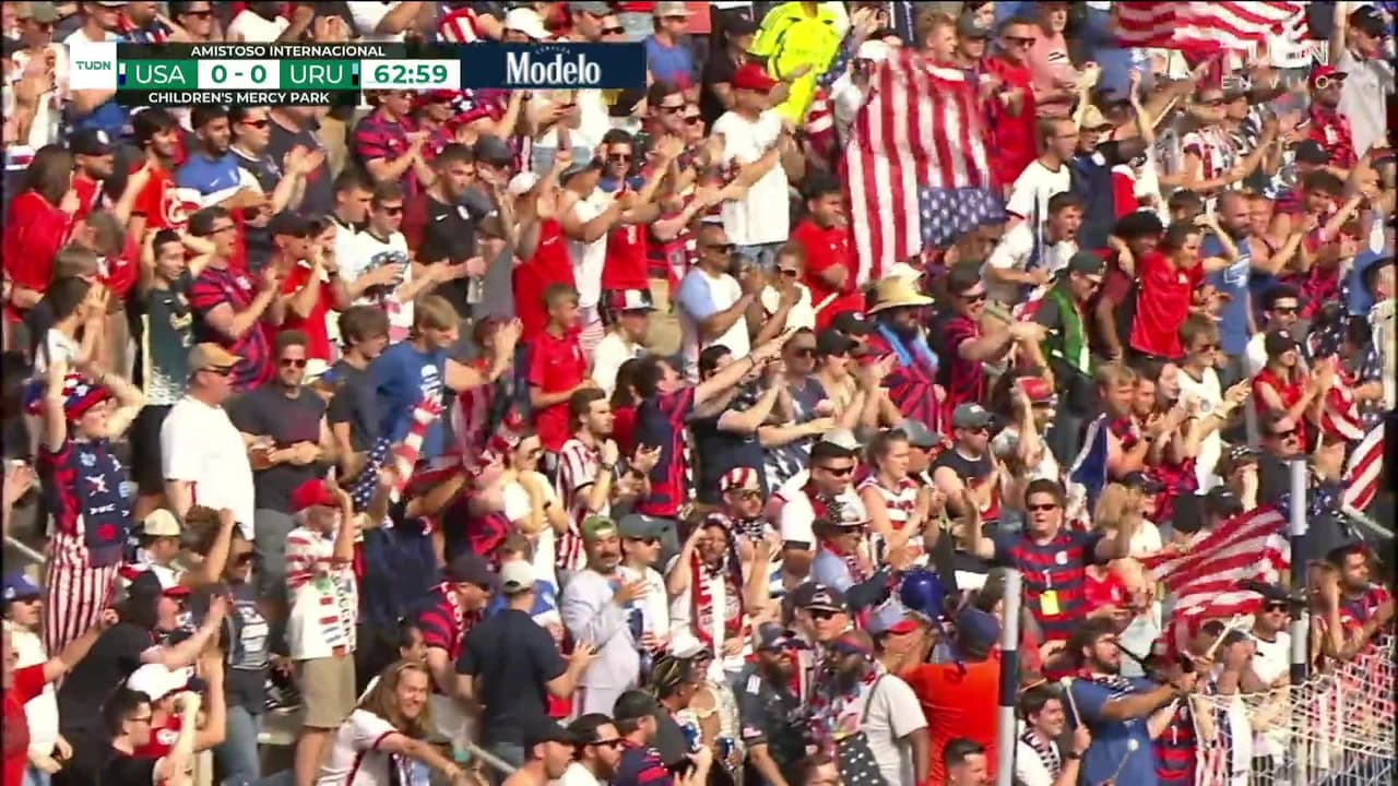 ¡TIRO ATAJADO! disparo por Federico Valverde.